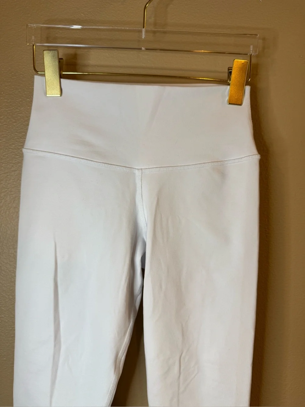 ALO Yoga High-Waist Airbrush Legging Women’s size Small